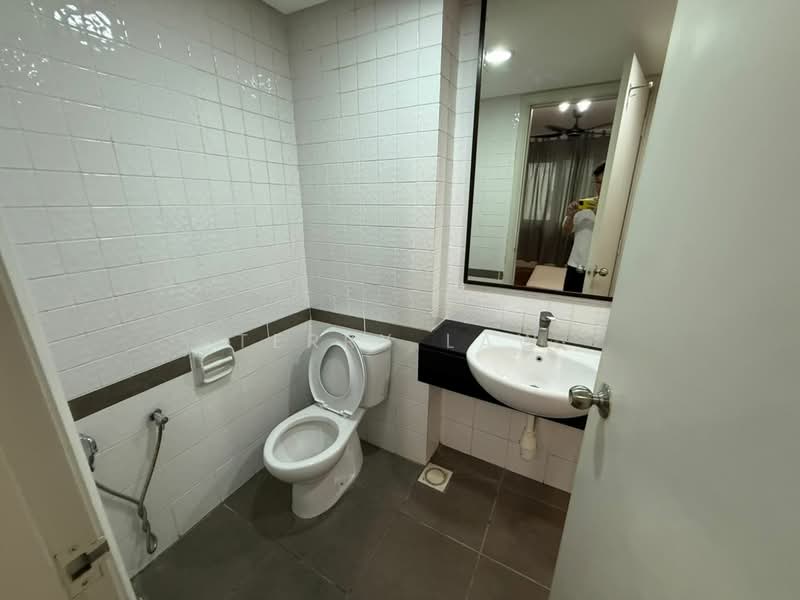 Kondominium untuk Disewa di Northpoint Residences - Terry Law - Bathroom - PropertyGuru.com.my