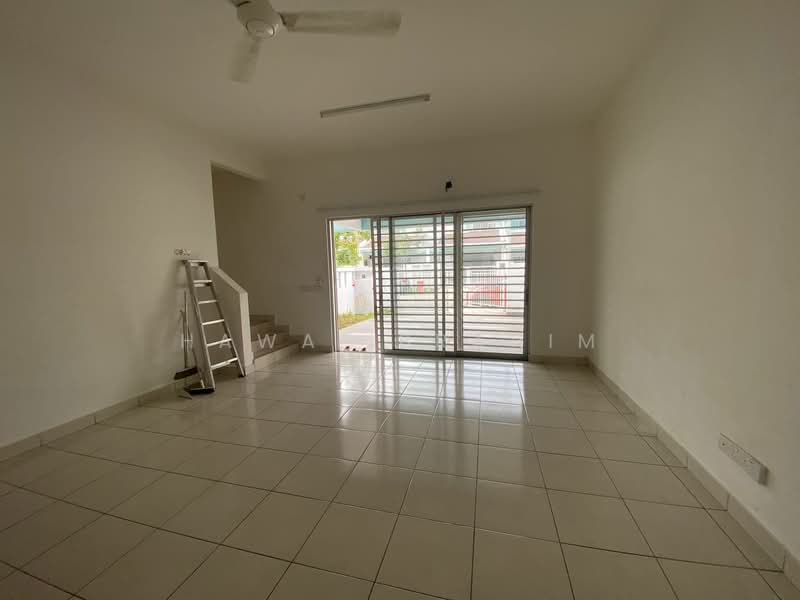 Rumah Teres 2 Tingkat untuk Disewa di Seremban 2 (Negeri Sembilan) - Hawa Ibrahim - Living Room - PropertyGuru.com.my