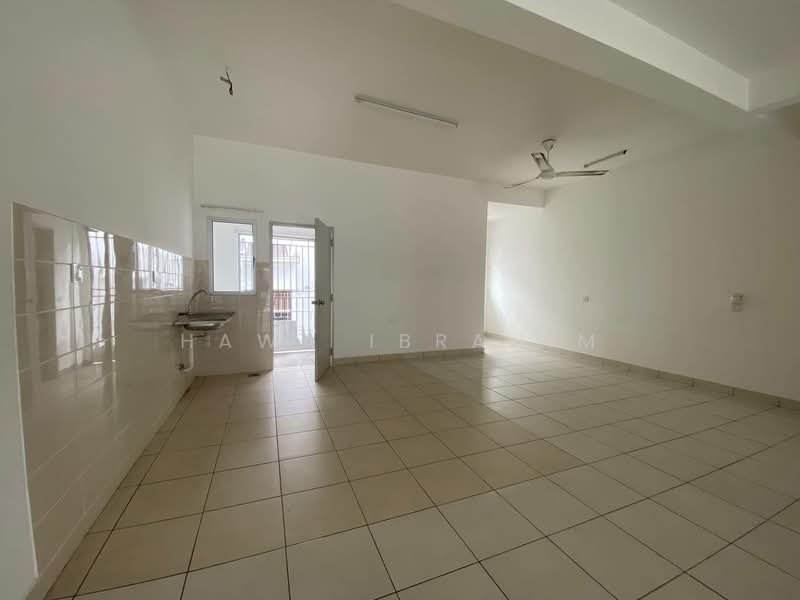 Rumah Teres 2 Tingkat untuk Disewa di Seremban 2 (Negeri Sembilan) - Hawa Ibrahim - Kitchen - PropertyGuru.com.my