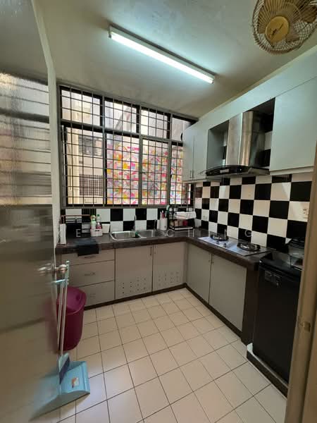 Condominium for Rent at KiPark Selayang - Ketty Ching - Kitchen - PropertyGuru.com.my
