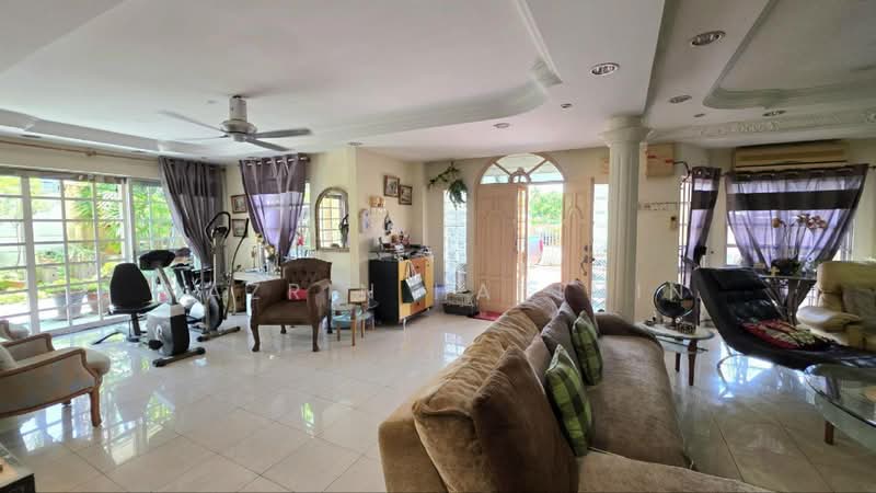 2-storey Terraced House for Sale in Seksyen 9 (Shah Alam) - Nazrin Hakimin - Living Room - PropertyGuru.com.my