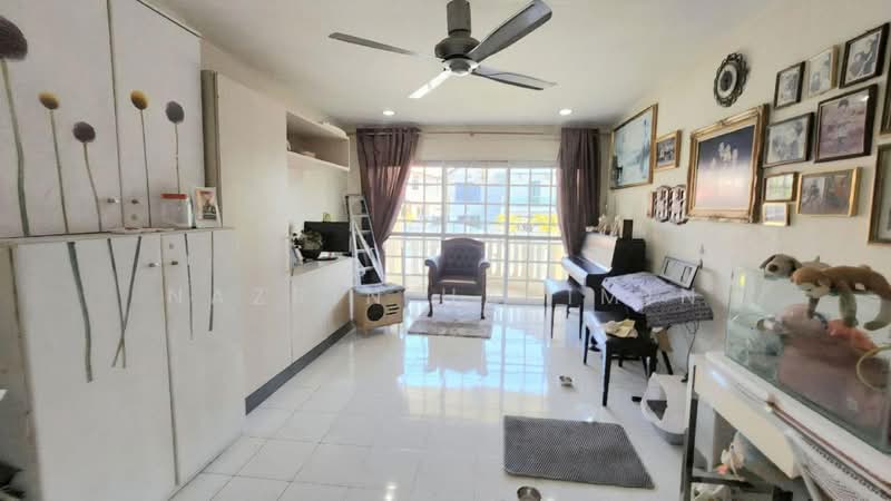 2-storey Terraced House for Sale in Seksyen 9 (Shah Alam) - Nazrin Hakimin - Living Room - PropertyGuru.com.my