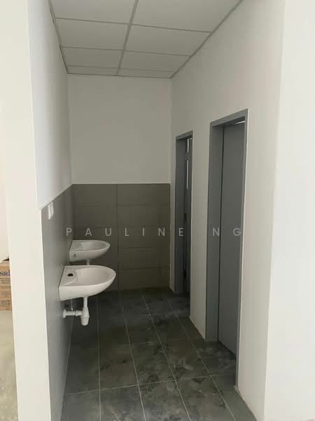 Kedai untuk Disewa di Austin Crest (Johor Bahru) - Pauline Ng - Bathroom - PropertyGuru.com.my