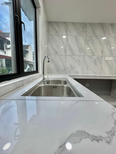 Rumah Teres 2 Tingkat untuk Dijual di Bandar Baru Permas Jaya (Permas Jaya) - Pauline Ng - Kitchen - PropertyGuru.com.my