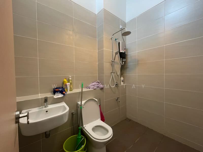 Cluster House for Sale in Gelang Patah (Johor) - William Tay - Bathroom - PropertyGuru.com.my