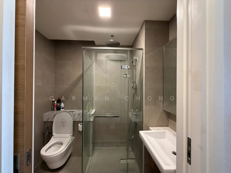 Servis Apartment untuk Disewa di Aria - Carmen Chong - Bathroom - PropertyGuru.com.my