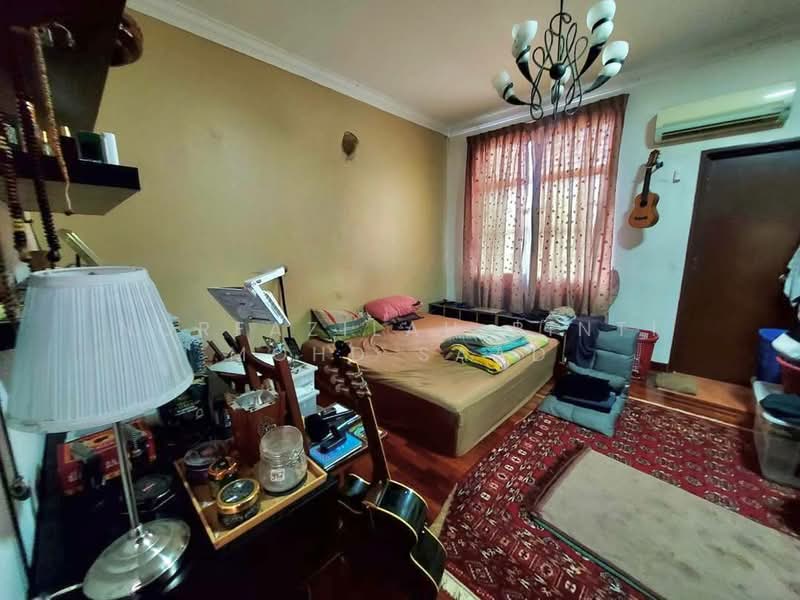 Rumah Teres 2 Tingkat untuk Dijual di Alam Damai (Cheras) - Norfazilah Binti Mohd Saad - Bedroom - PropertyGuru.com.my