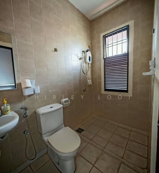 2-storey Terraced House for Sale in Bukit Jelutong (Shah Alam) - Shirley Looi - Bathroom - PropertyGuru.com.my