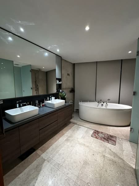 Servis Apartment untuk Disewa di The Oval - Leo Chin - Bathroom - PropertyGuru.com.my