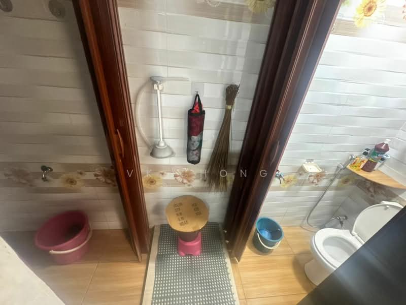 2-storey Terraced House for Sale in Taman Johor Jaya (Johor Bahru) - VK Chong - Bathroom - PropertyGuru.com.my
