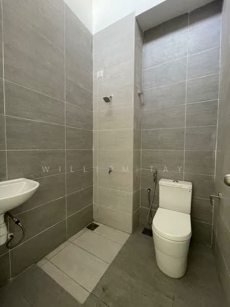 Rumah Teres 2 Tingkat untuk Dijual di Taman Sutera Utama (Skudai) - William Tay - Bathroom - PropertyGuru.com.my