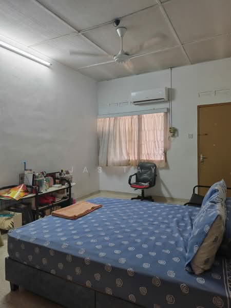Semi-Detached House for Rent in Taman Sentosa (Johor Bahru) - Jas Tay - Bedroom - PropertyGuru.com.my