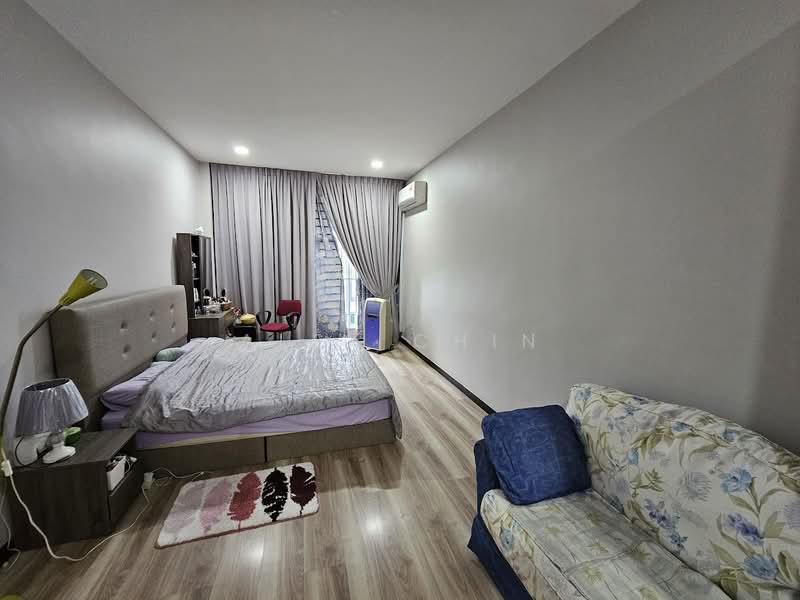 Condominium for Sale at Greenwich South - Alex Chin - Bedroom - PropertyGuru.com.my