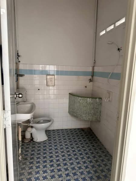 Rumah Teres 1 Tingkat untuk Disewa di Taman Sentosa (Johor Bahru) - Jennie Chew - Bathroom - PropertyGuru.com.my