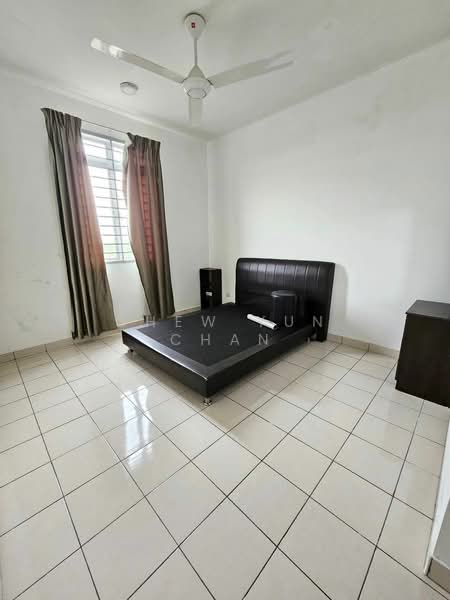 Pangsapuri untuk Dijual di Denai Nusantara Apartment - Chew Yun Chan - Bedroom - PropertyGuru.com.my