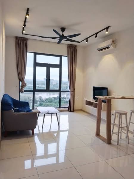 Servis Apartment untuk Disewa di Crescent Bay Suites (Teluk Bayu) - Merry Chua - Living Room - PropertyGuru.com.my
