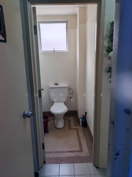 Pejabat untuk Disewa di Bangi (Selangor) - Cheong Kok Koo - Bathroom - PropertyGuru.com.my