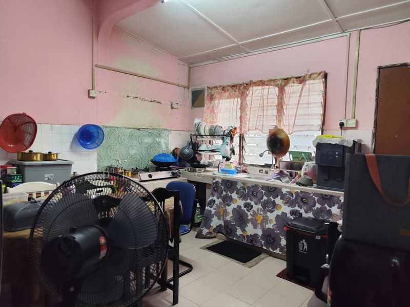 1-storey Terraced House for Sale in Taman Ehsan (Kepong) - Dickson Lau - Kitchen - PropertyGuru.com.my