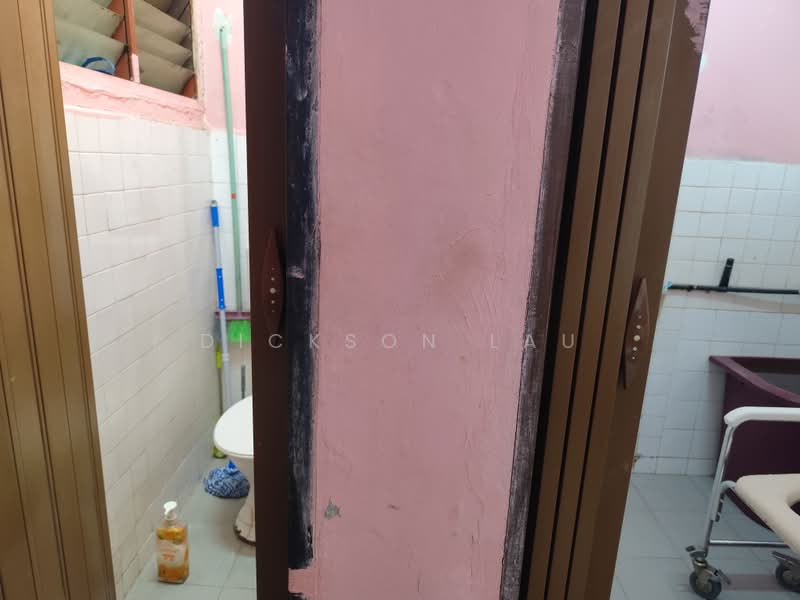 1-storey Terraced House for Sale in Taman Ehsan (Kepong) - Dickson Lau - Bathroom - PropertyGuru.com.my