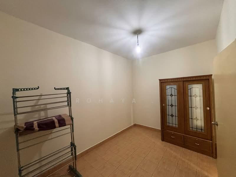 Apartment for Sale at Bangi Idaman Apartment - Rohaya . - 3rd Room - PropertyGuru.com.my