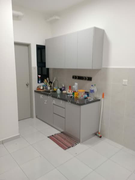 Servis Apartment untuk Disewa di Residensi Emas - Khairul Zainal - Kitchen - PropertyGuru.com.my