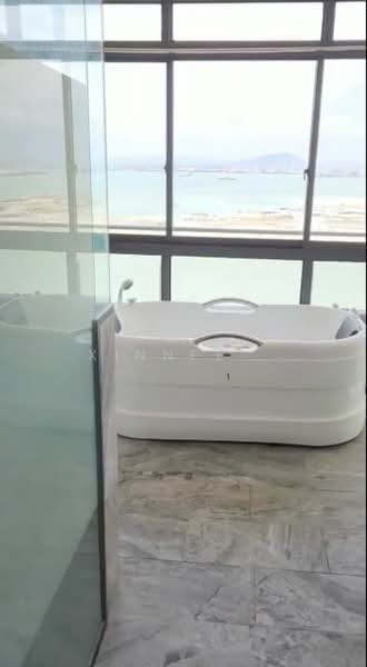 Kondominium untuk Dijual di Marinox Sky Villas - Xinnee . - Bathroom - PropertyGuru.com.my