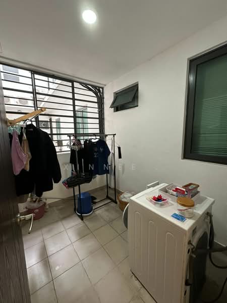 Kondominium untuk Dijual di Marinox Sky Villas - Xinnee . - Balcony - PropertyGuru.com.my