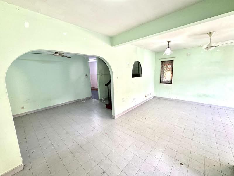 Rumah Teres 2 Tingkat untuk Dijual di Kelana Jaya (Petaling Jaya) - Shiqin Saidin - Living Room - PropertyGuru.com.my
