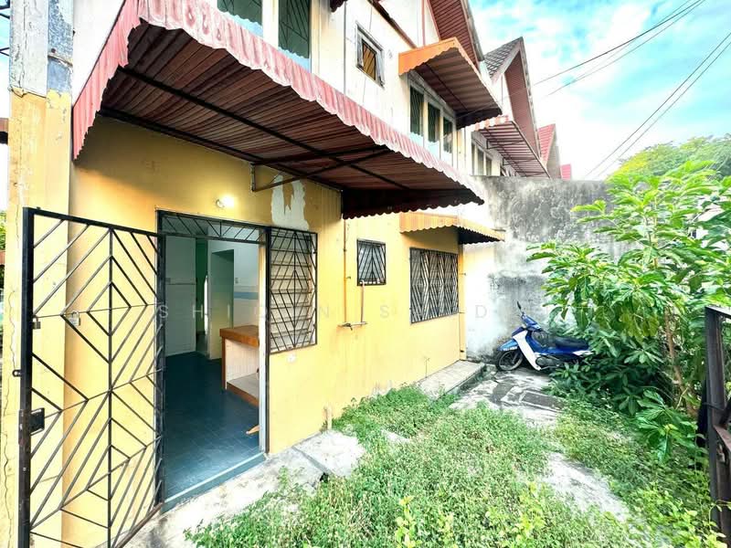 Rumah Teres 2 Tingkat untuk Dijual di Kelana Jaya (Petaling Jaya) - Shiqin Saidin - Exterior - PropertyGuru.com.my