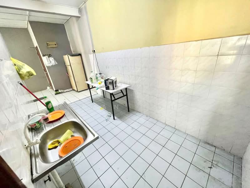 Apartment for Sale at Jasmin Apartment - Bryan Yeoh - Kitchen - PropertyGuru.com.my