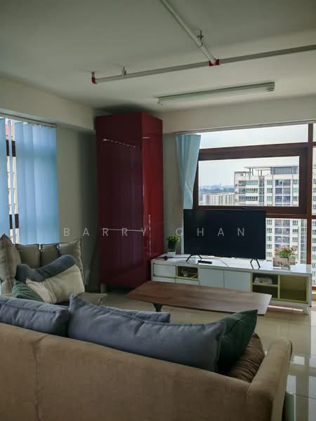 Servis Apartment untuk Disewa di Pinnacle Kelana Jaya - BARRY CHAN - Living Room - PropertyGuru.com.my