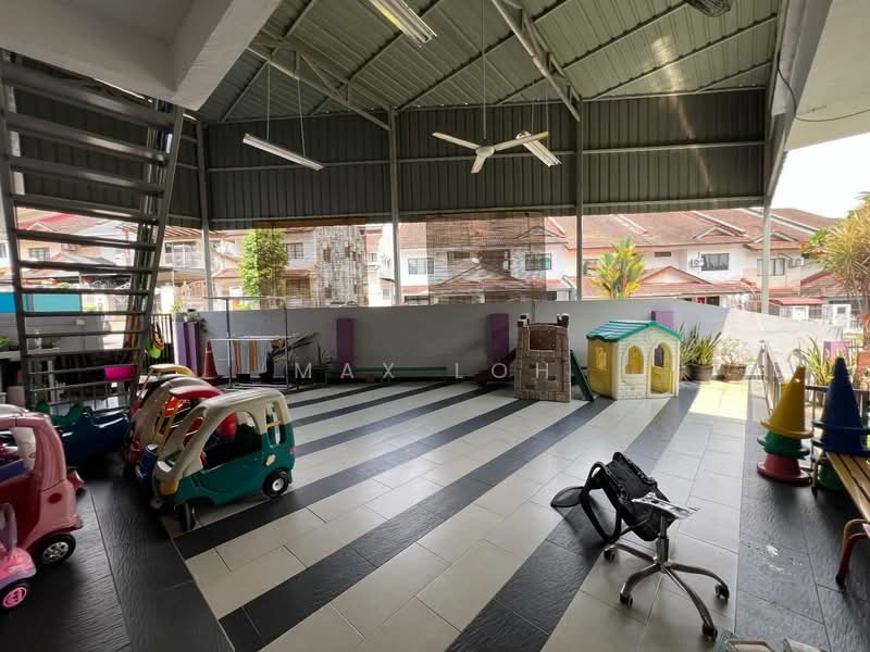 Rumah Teres 2 Tingkat untuk Dijual di Taman Mount Austin (Tebrau) - Max Loh - Exterior - PropertyGuru.com.my