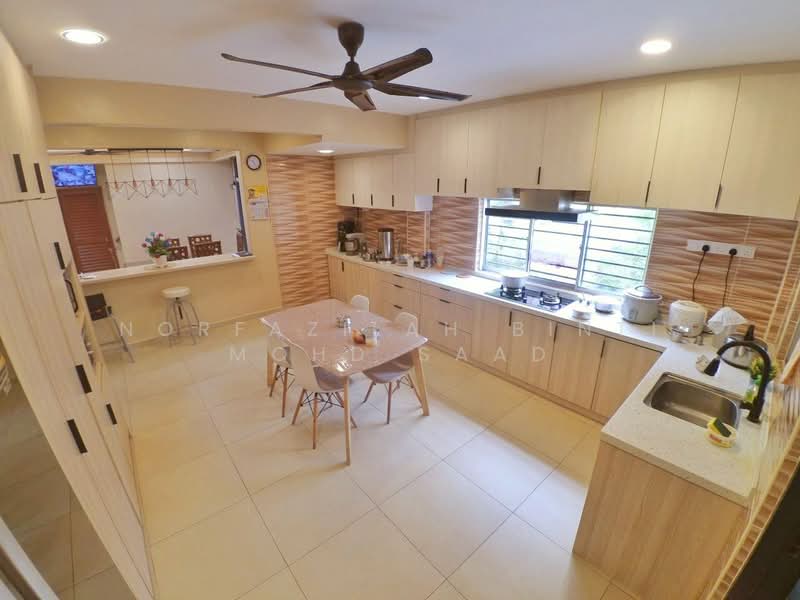 Bungalow for Sale in Semenyih (Selangor) - Norfazilah Binti Mohd Saad - Kitchen - PropertyGuru.com.my