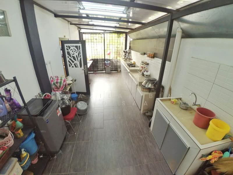 Bungalow for Sale in Semenyih (Selangor) - Norfazilah Binti Mohd Saad - Kitchen - PropertyGuru.com.my