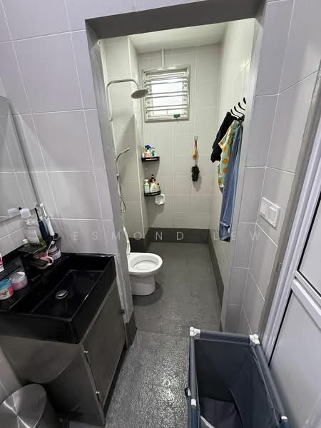 Rumah Teres 2 Tingkat untuk Dijual di Kangkar Pulai (Skudai) - Desmond Lew - Bathroom - PropertyGuru.com.my