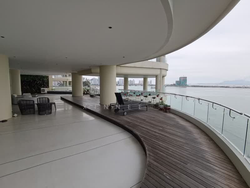 Kondominium untuk Dijual di 8 Gurney (The Shore Condominium) - Xinnee . - Balcony - PropertyGuru.com.my