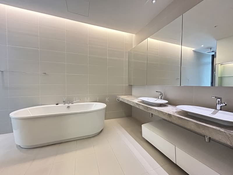 3-storey Terraced House for Sale in The Mansions (Desa Parkcity) - Yumiko Kew - Bathroom - PropertyGuru.com.my