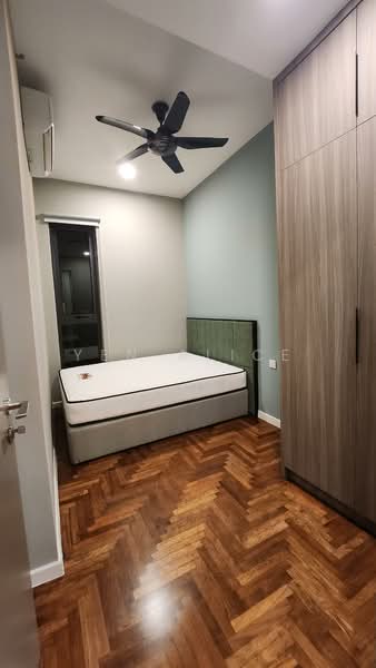 Service Residence for Sale at Bloomsvale Menara Vista Petaling - Yen Alice - Second Bedroom - PropertyGuru.com.my