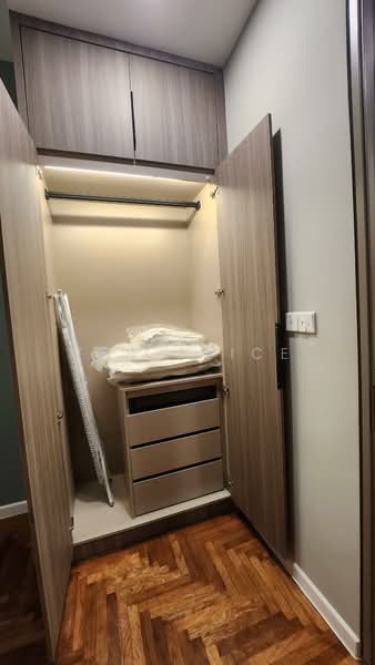 Service Residence for Sale at Bloomsvale Menara Vista Petaling - Yen Alice - Second Bedroom - PropertyGuru.com.my