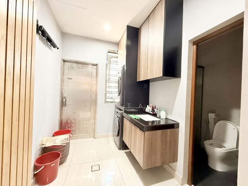 Rumah Teres 2.5 Tingkat untuk Dijual di Taman Sutera Utama (Skudai) - Yik Tat - PropertyGuru.com.my