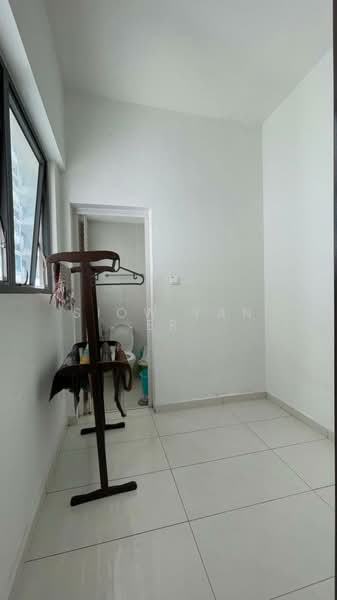 Kondominium untuk Disewa di Royal Strand @ Country Garden Danga Bay - Siow Yan Er - Bathroom - PropertyGuru.com.my