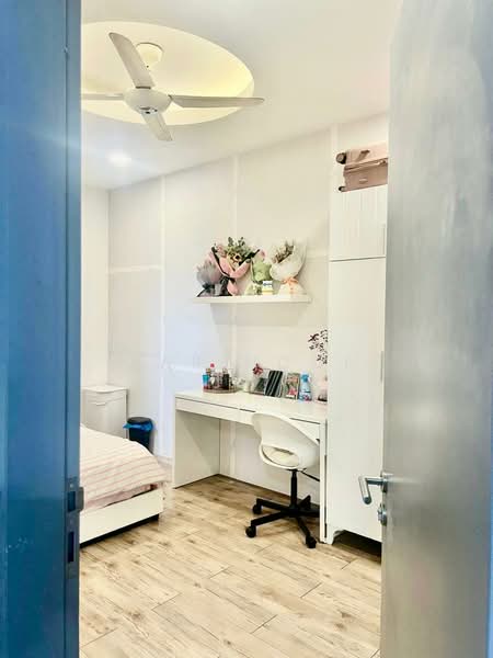 Kondominium untuk Dijual di Lakefront Residence - Kar Hooi - Bedroom - PropertyGuru.com.my