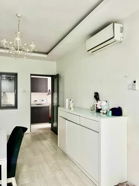 Kondominium untuk Dijual di Lakefront Residence - Kar Hooi - Interior - PropertyGuru.com.my