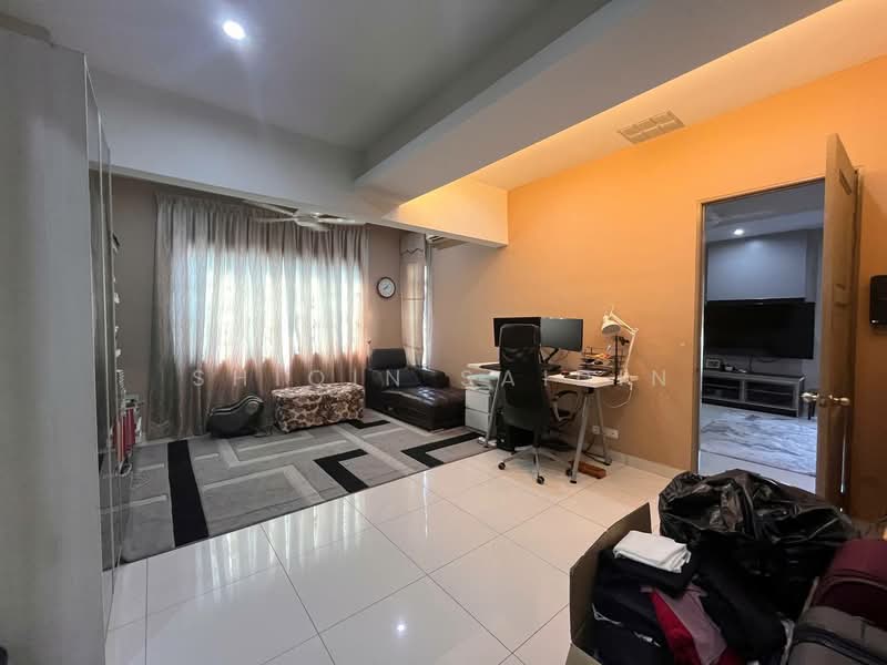 Cluster House for Sale in D'Kayangan (Shah Alam) - Shiqin Saidin - Study - PropertyGuru.com.my