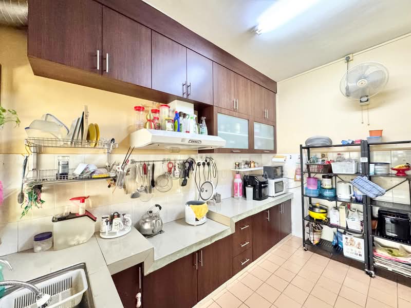 2-storey Terraced House for Sale in Taman Putra Prima (Puchong) - Prem Kumar - Kitchen - PropertyGuru.com.my