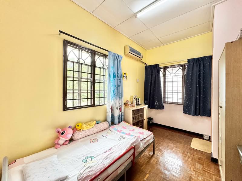2-storey Terraced House for Sale in Taman Putra Prima (Puchong) - Prem Kumar - Bedroom - PropertyGuru.com.my