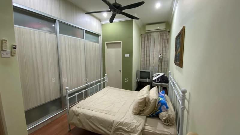 2-storey Terraced House for Sale in Alam Budiman (Shah Alam) - Shiqin Saidin - Bedroom - PropertyGuru.com.my