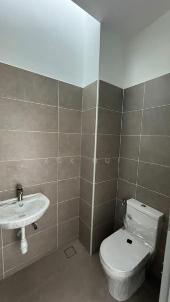 2.5-storey Terraced House for Sale in Taman Ponderosa (Johor Bahru) - Kok Hui - Bathroom - PropertyGuru.com.my