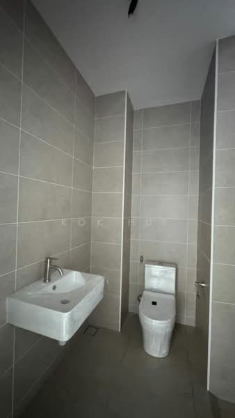 2.5-storey Terraced House for Sale in Taman Ponderosa (Johor Bahru) - Kok Hui - Bathroom - PropertyGuru.com.my