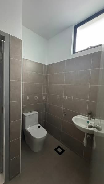 2.5-storey Terraced House for Sale in Taman Ponderosa (Johor Bahru) - Kok Hui - Bathroom - PropertyGuru.com.my